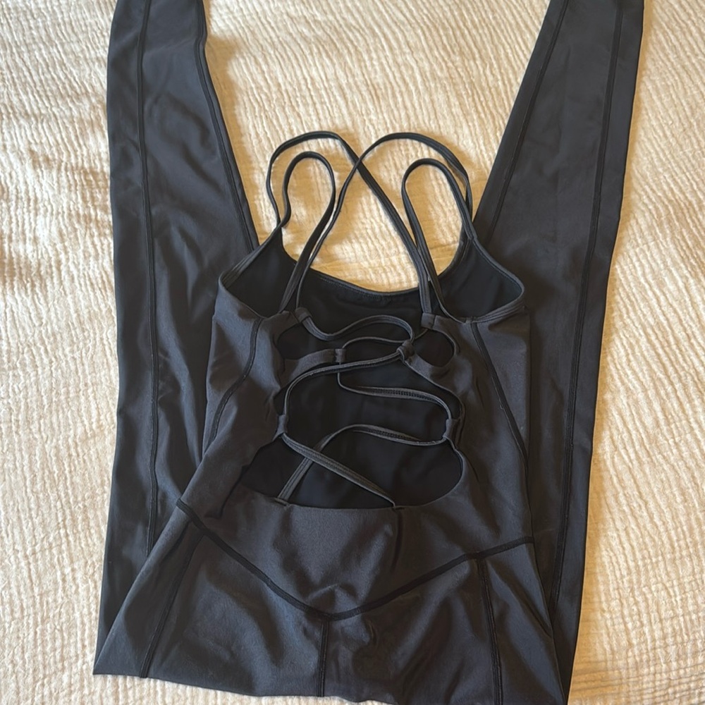 FP movement bodysuit size small